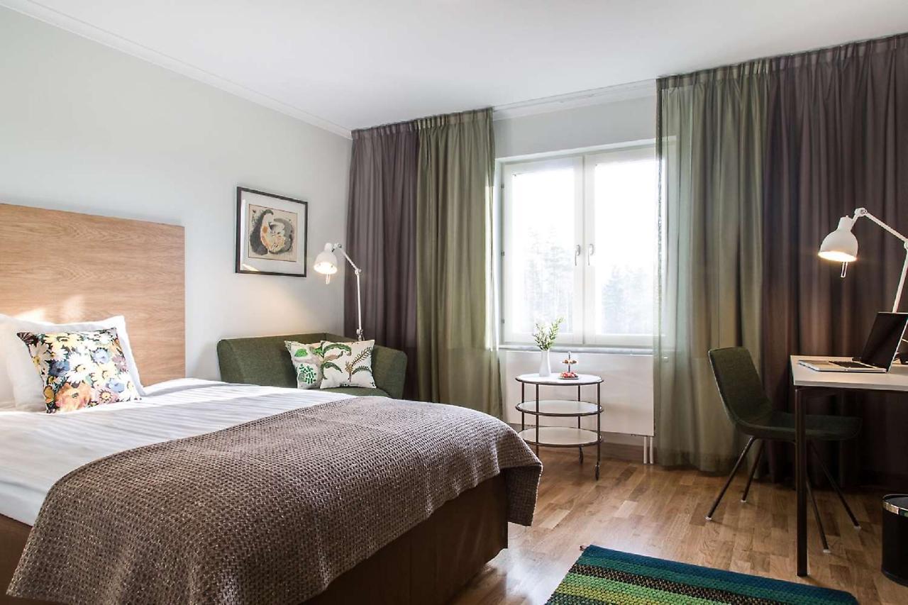 Airport Hotel, Western Premier Collection