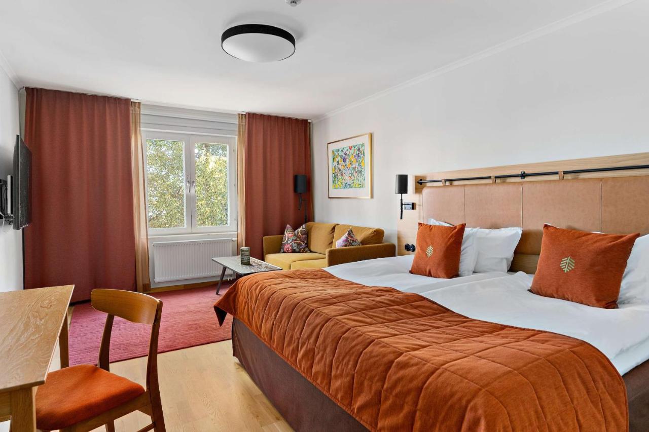 Airport Hotel, Western Premier Collection
