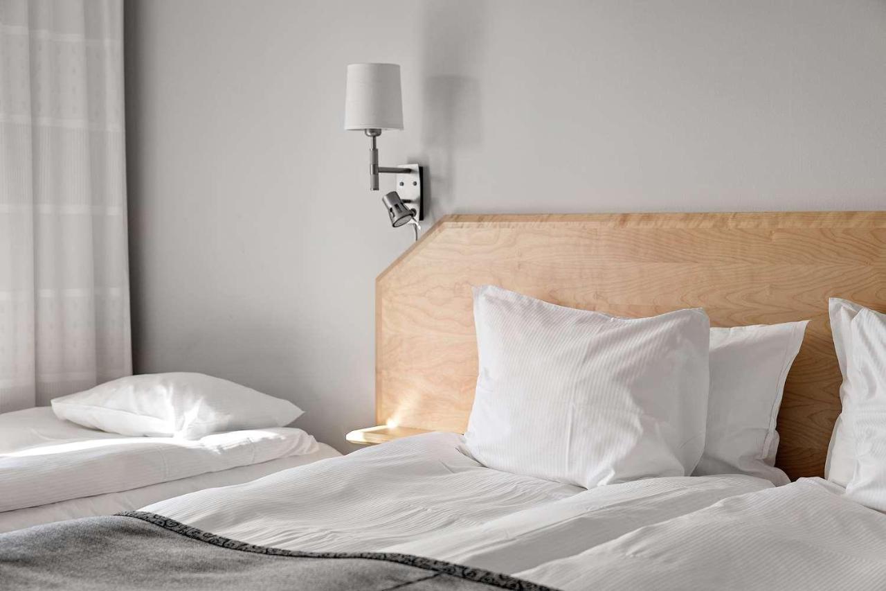 Airport Hotel, Western Premier Collection