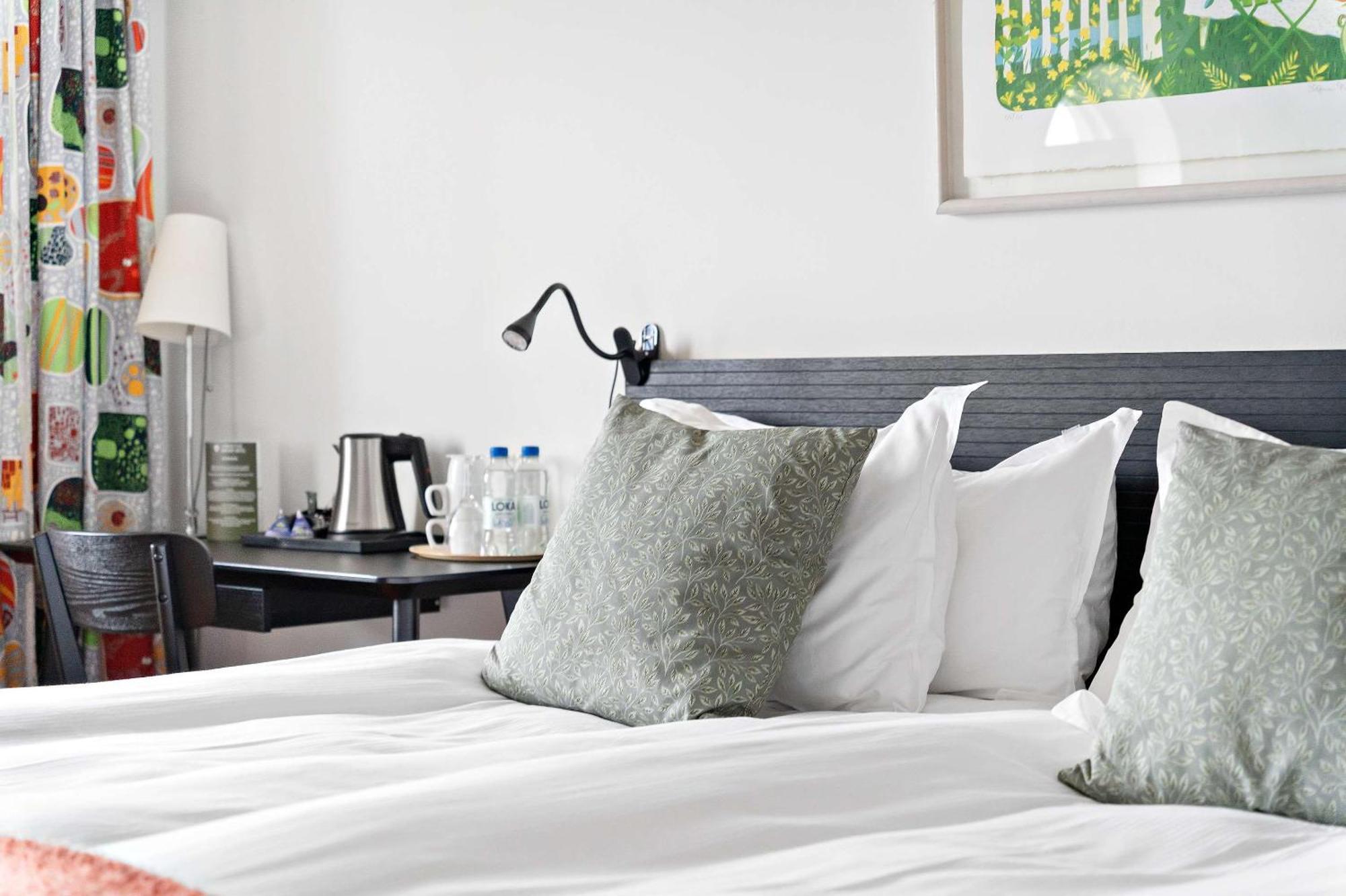 Airport Hotel, Western Premier Collection Hotell 4*