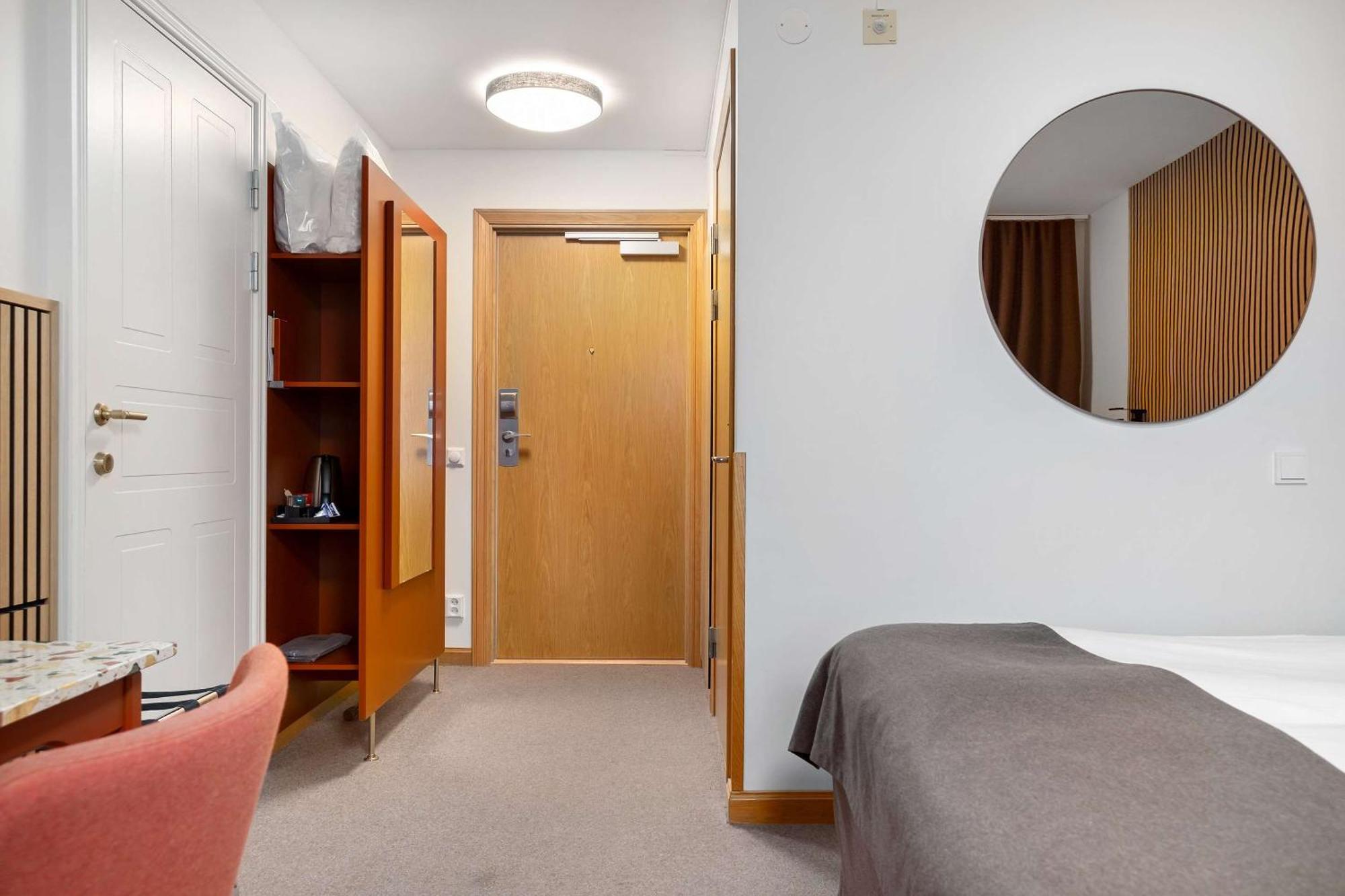 Hotel Airport Hotel, Western Premier Collection 4*