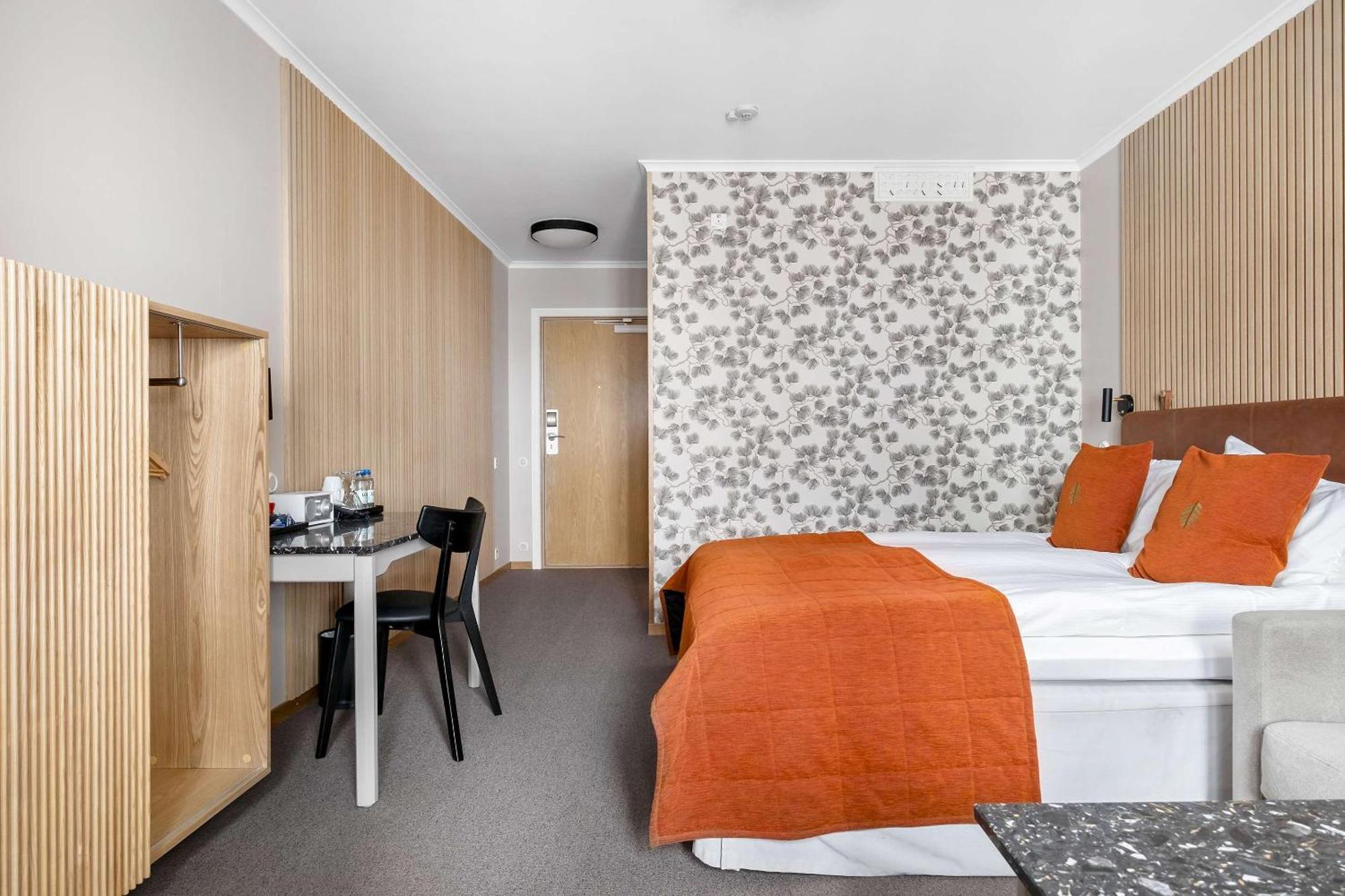 Hotel Airport Hotel, Western Premier Collection 4*
